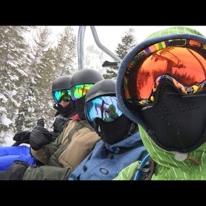 Meet your Posher, Ethan